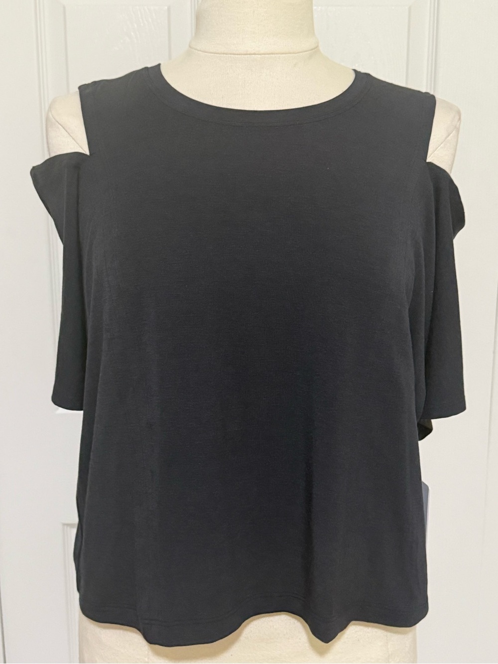 Athleta Black Cold-Shoulder Intention t-shirt NWT